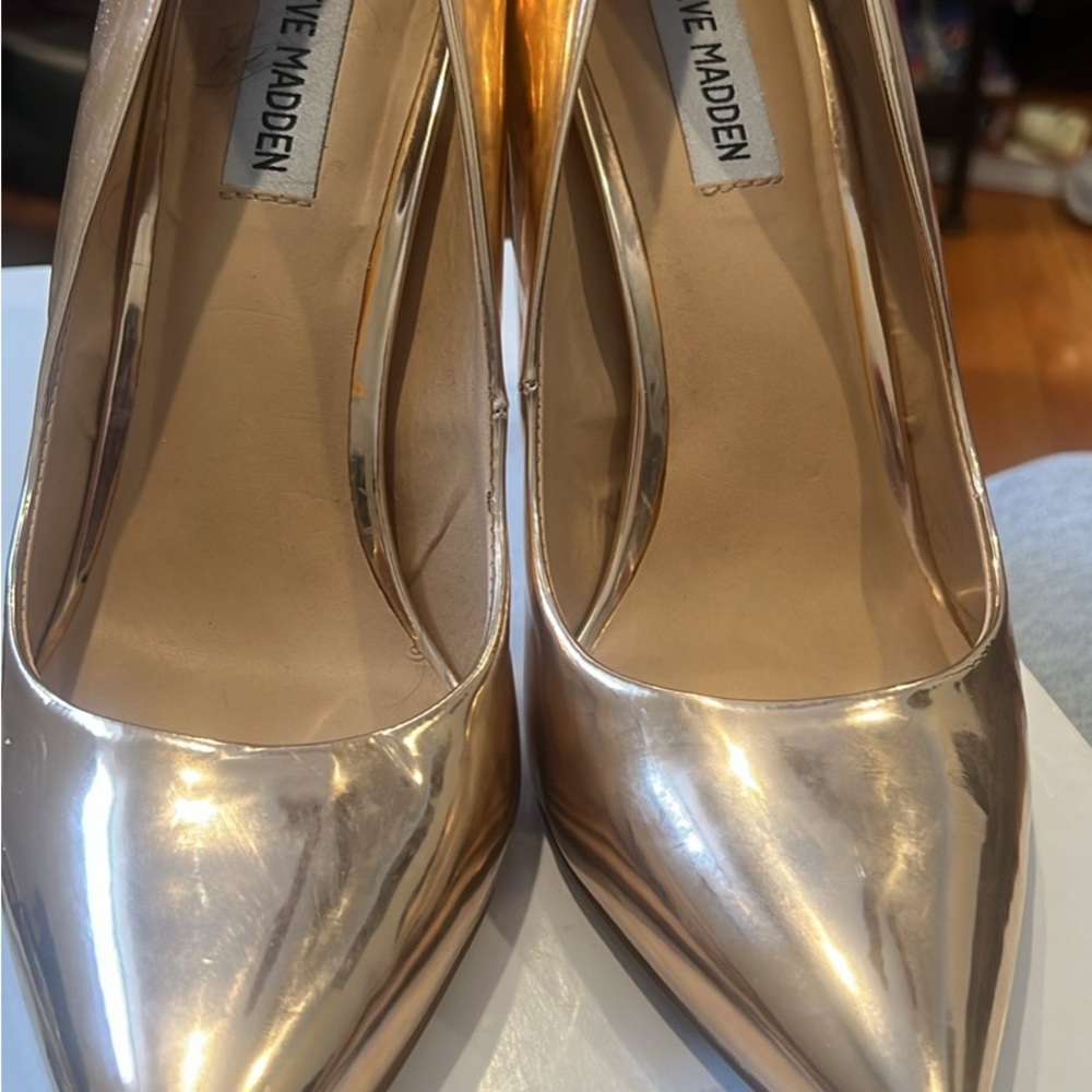 Steve Madden Metallic Gold Heels